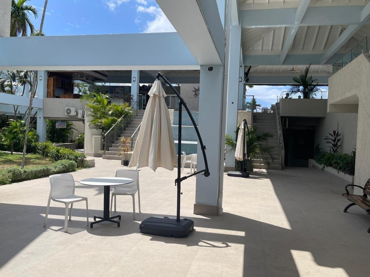 Oceanfront Condo W/ Free Parking + High Speed Wifi Negril Exteriér fotografie
