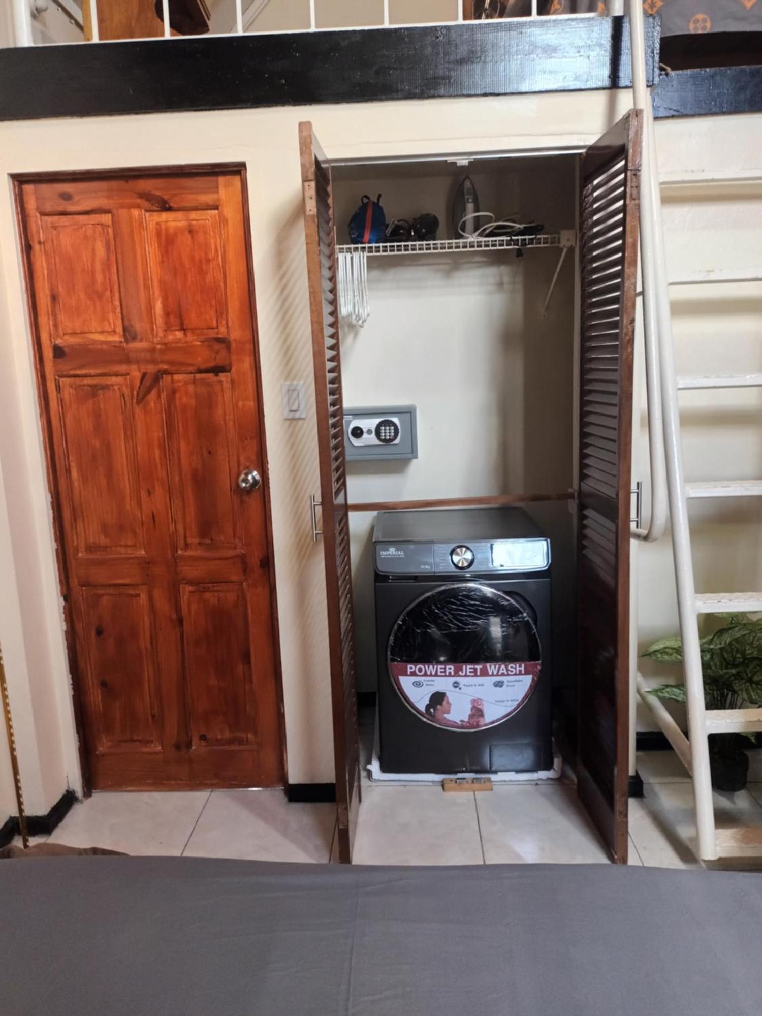 Oceanfront Condo W/ Free Parking + High Speed Wifi Negril Exteriér fotografie